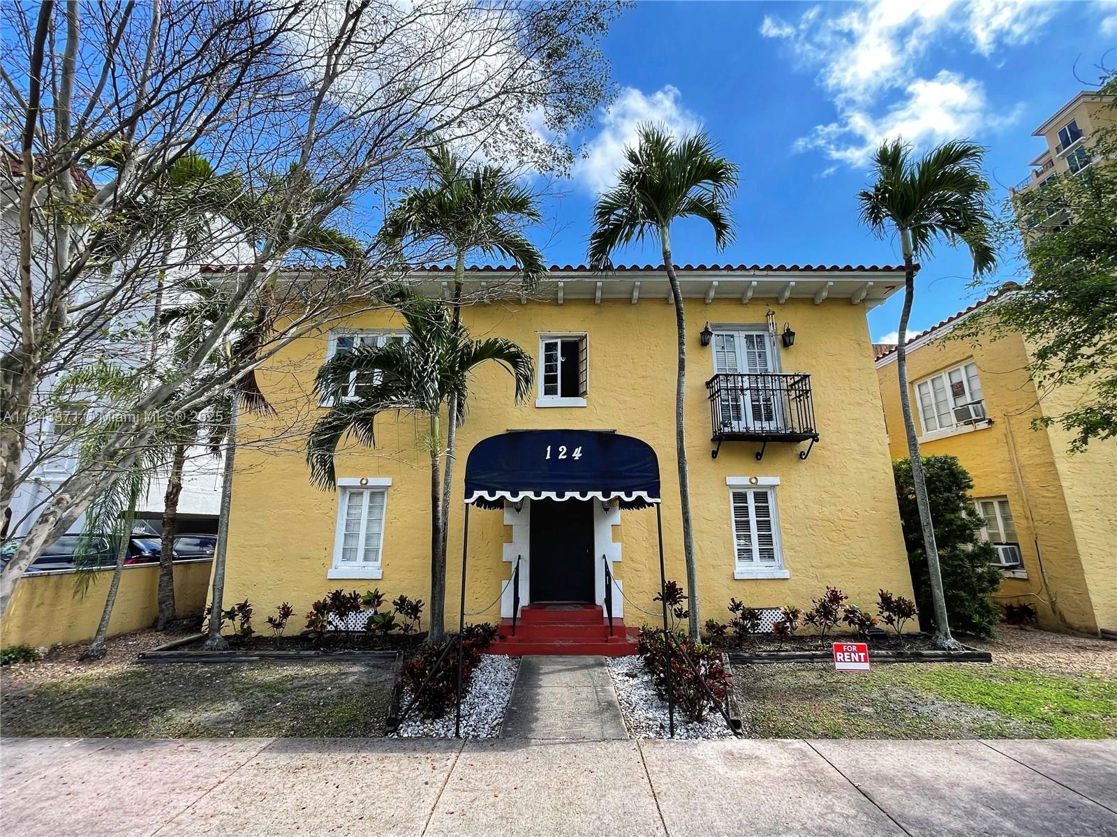 124 Mendoza Ave #11