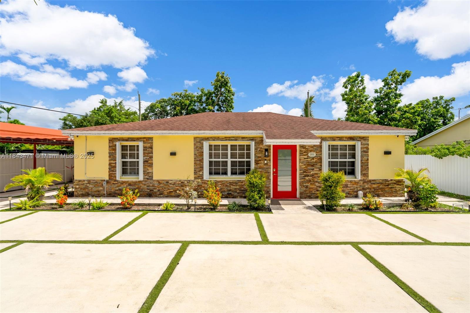 302 NW 100th St