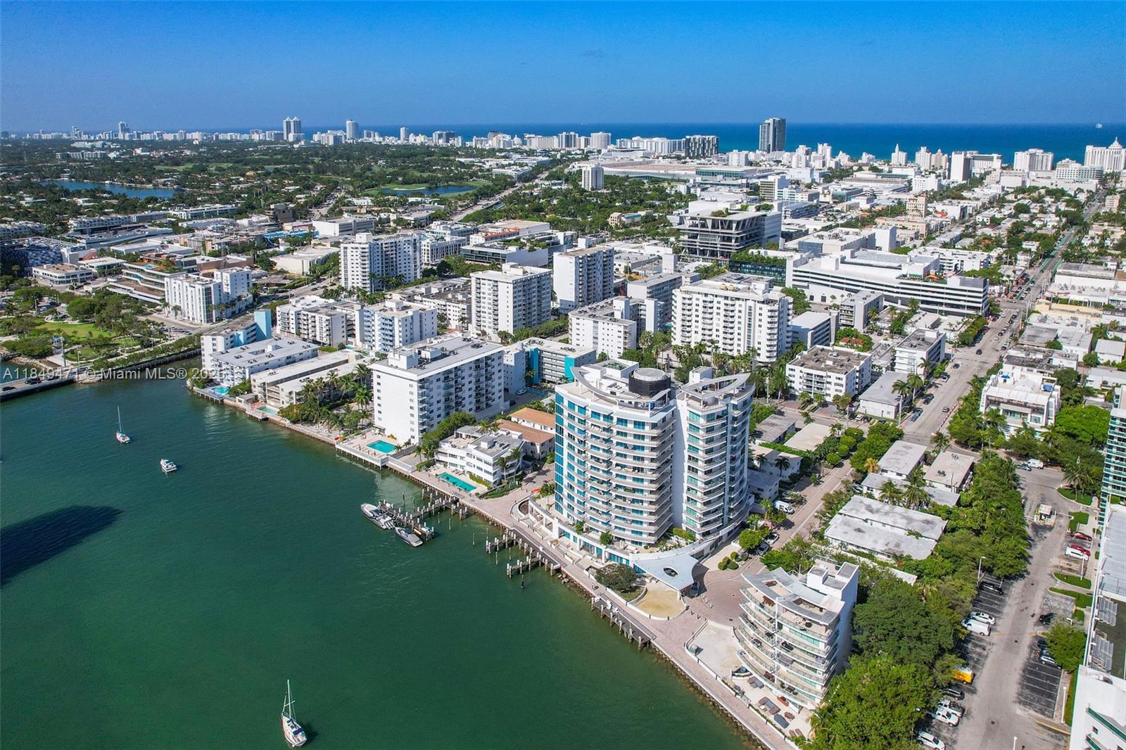 image Capri South Beach Condo36