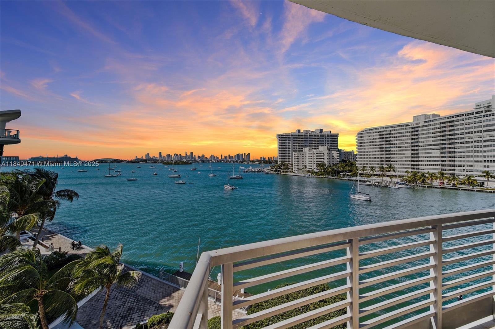 image Capri South Beach Condo48