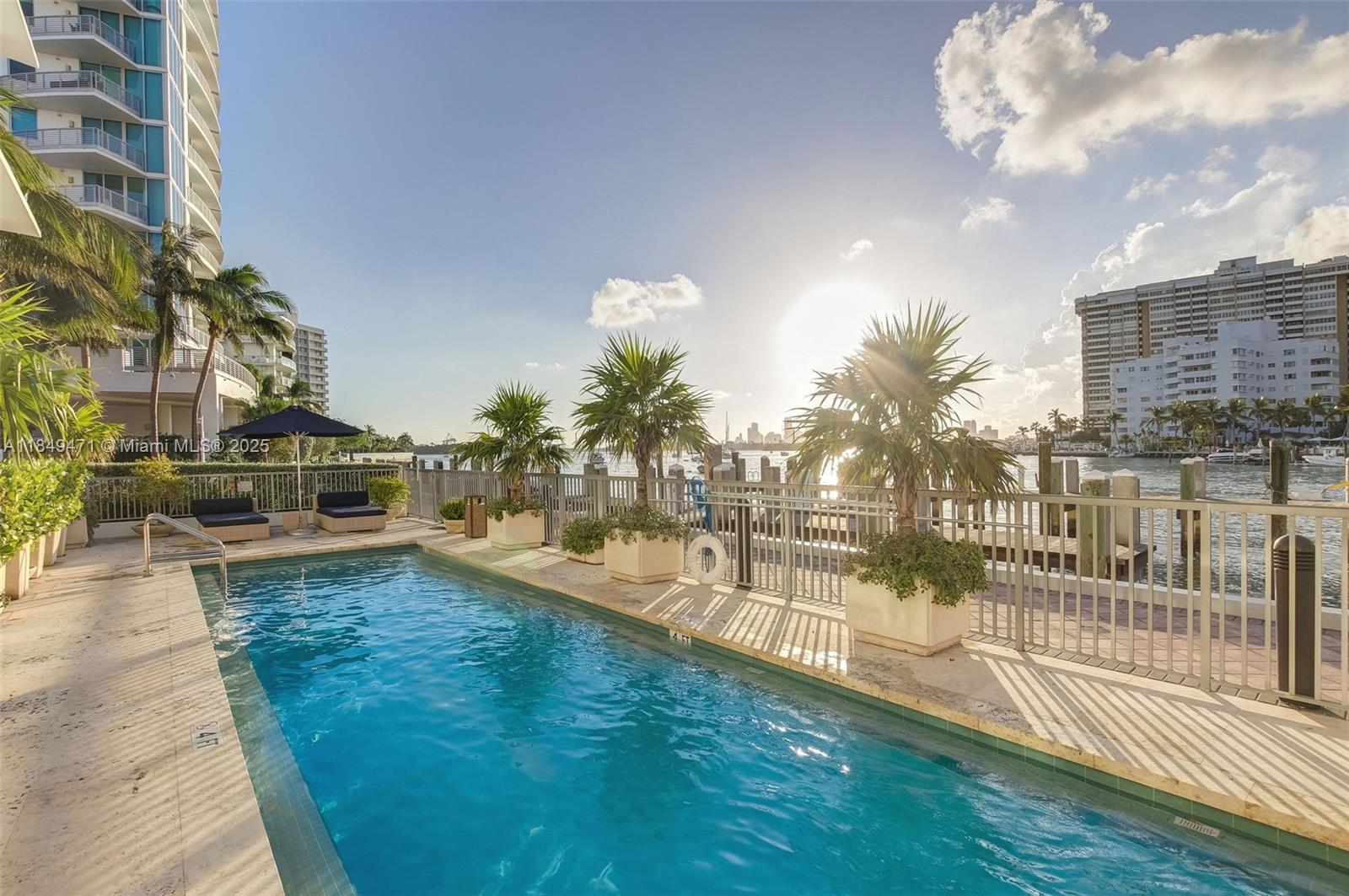 image Capri South Beach Condo54
