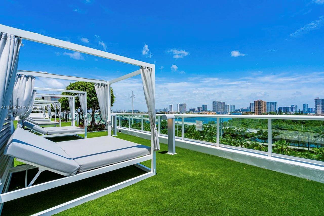image 400 Sunny Isles27
