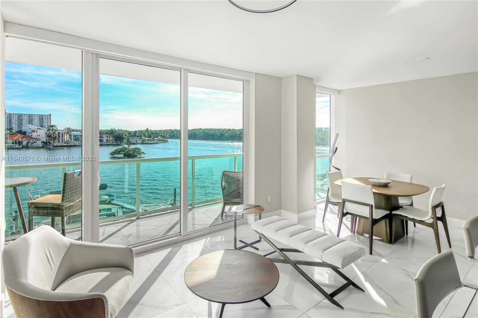 image 400 Sunny Isles3