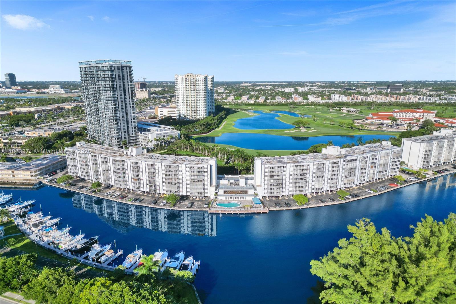 200 Diplomat Pkwy #423