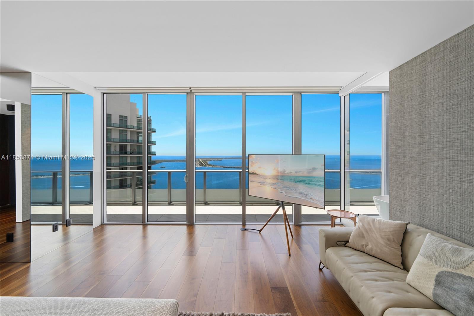 image Brickell House33