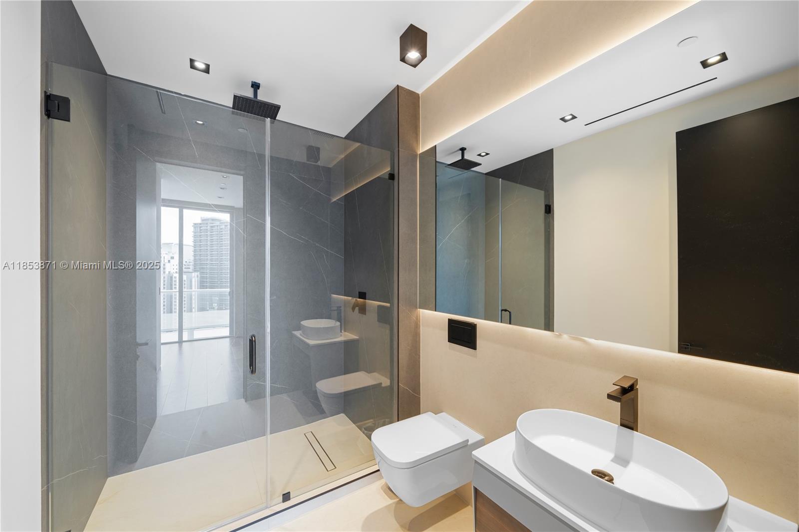 image Brickell House41