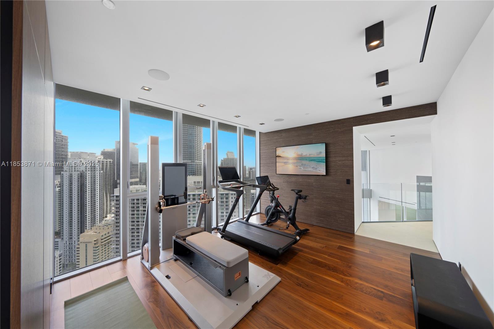 image Brickell House49