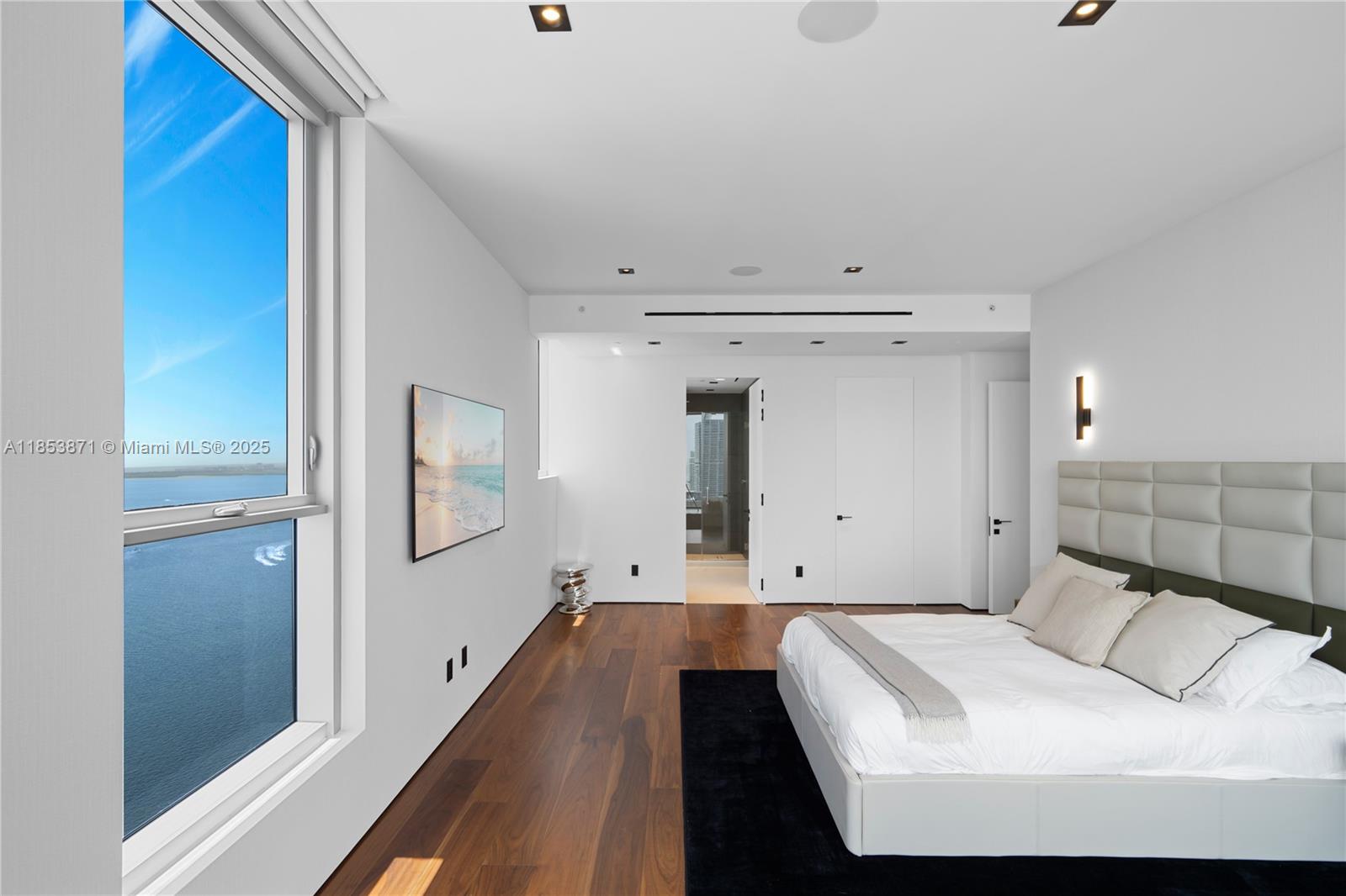 image Brickell House55