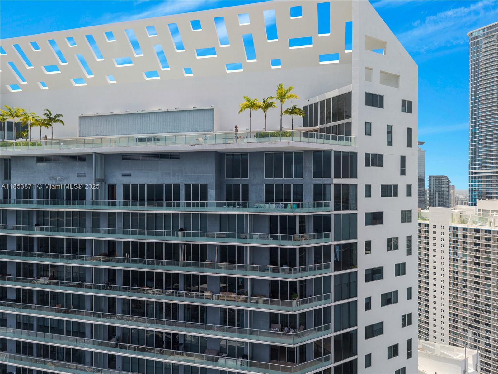 image Brickell House60