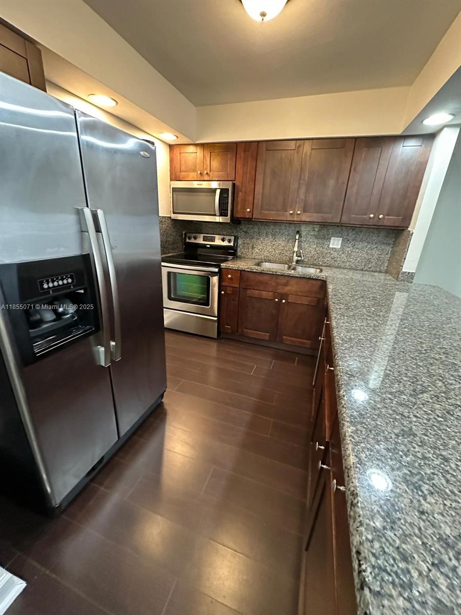 500 Three Iss Blvd #716