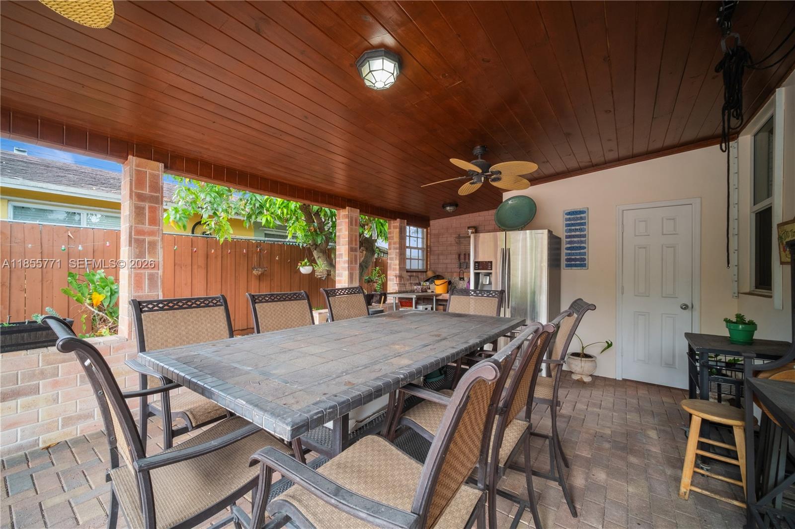 3715 SW 29th St Miami, FL 33134