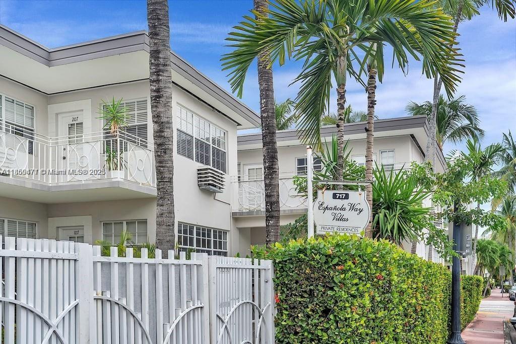 717 Espanola Way #211