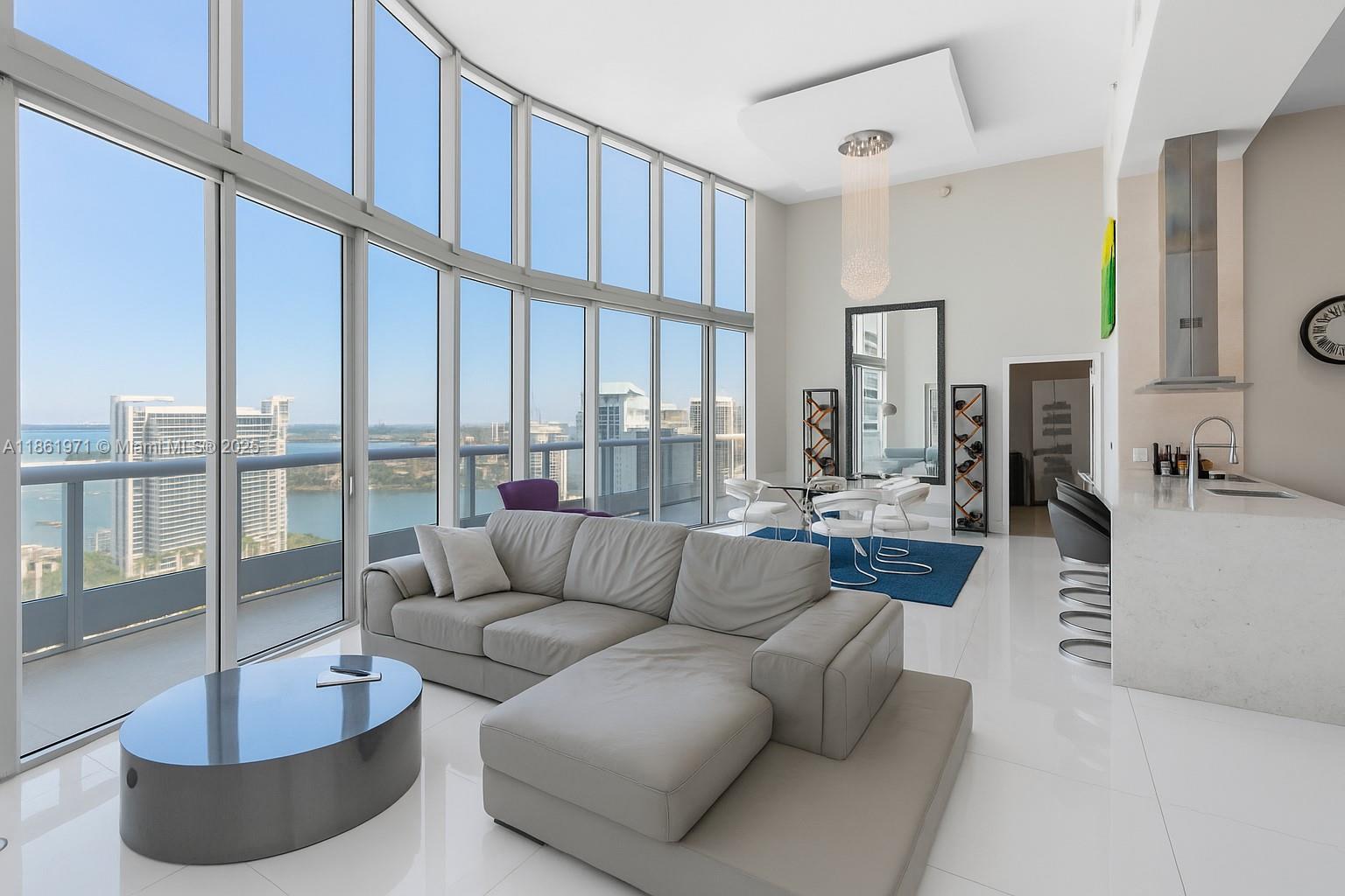 495 Brickell Ave #4104