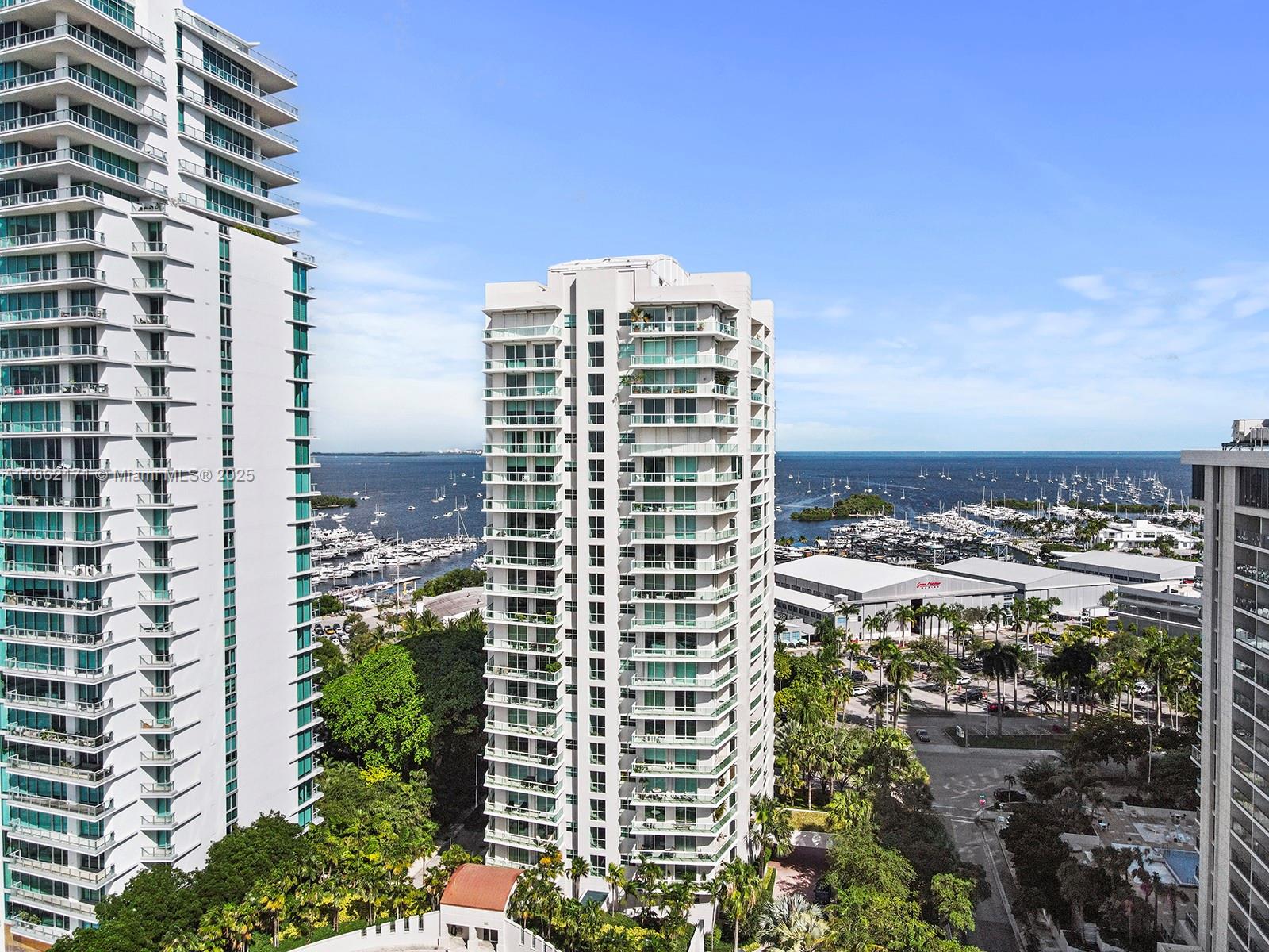 2645 S Bayshore Dr #304