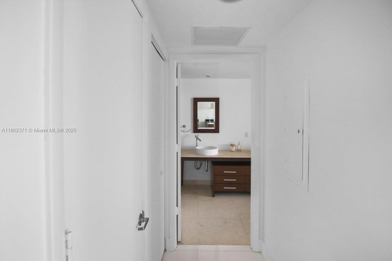 image Icon Brickell20