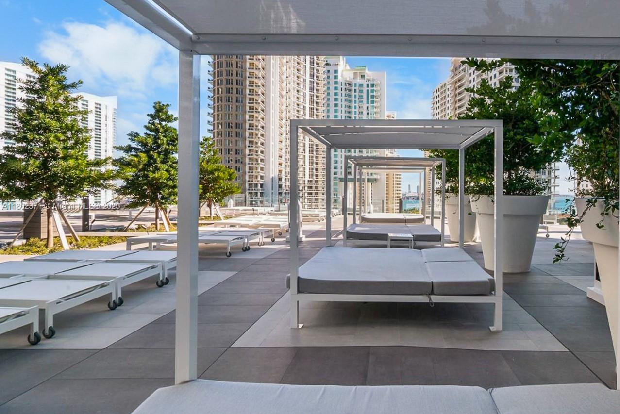 image Icon Brickell26
