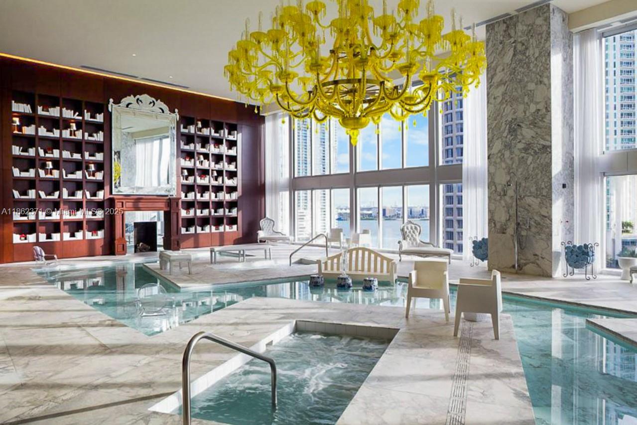 image Icon Brickell32