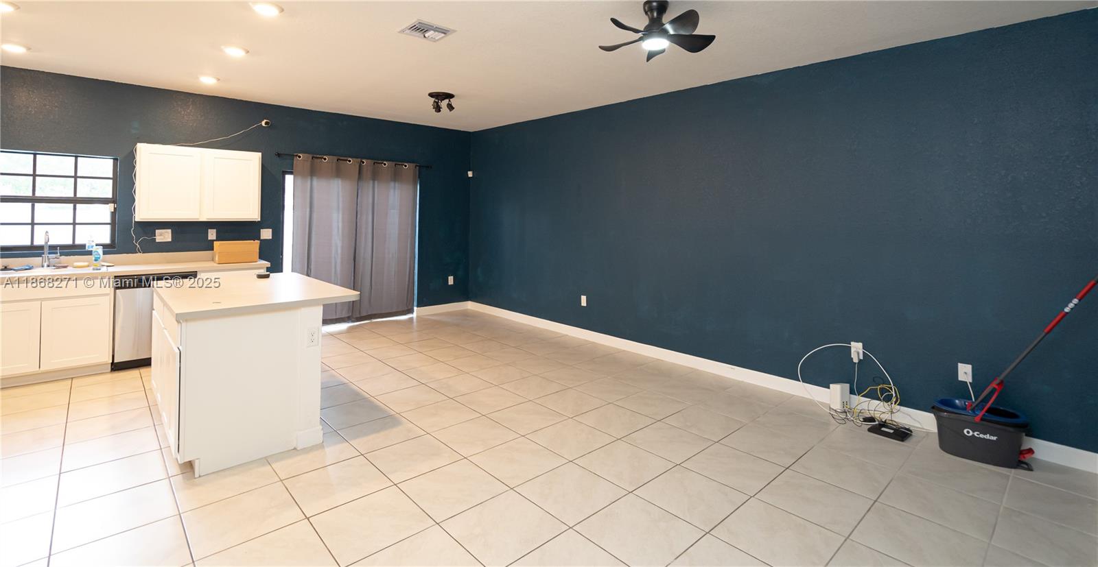 1141 SW 6th Ct
