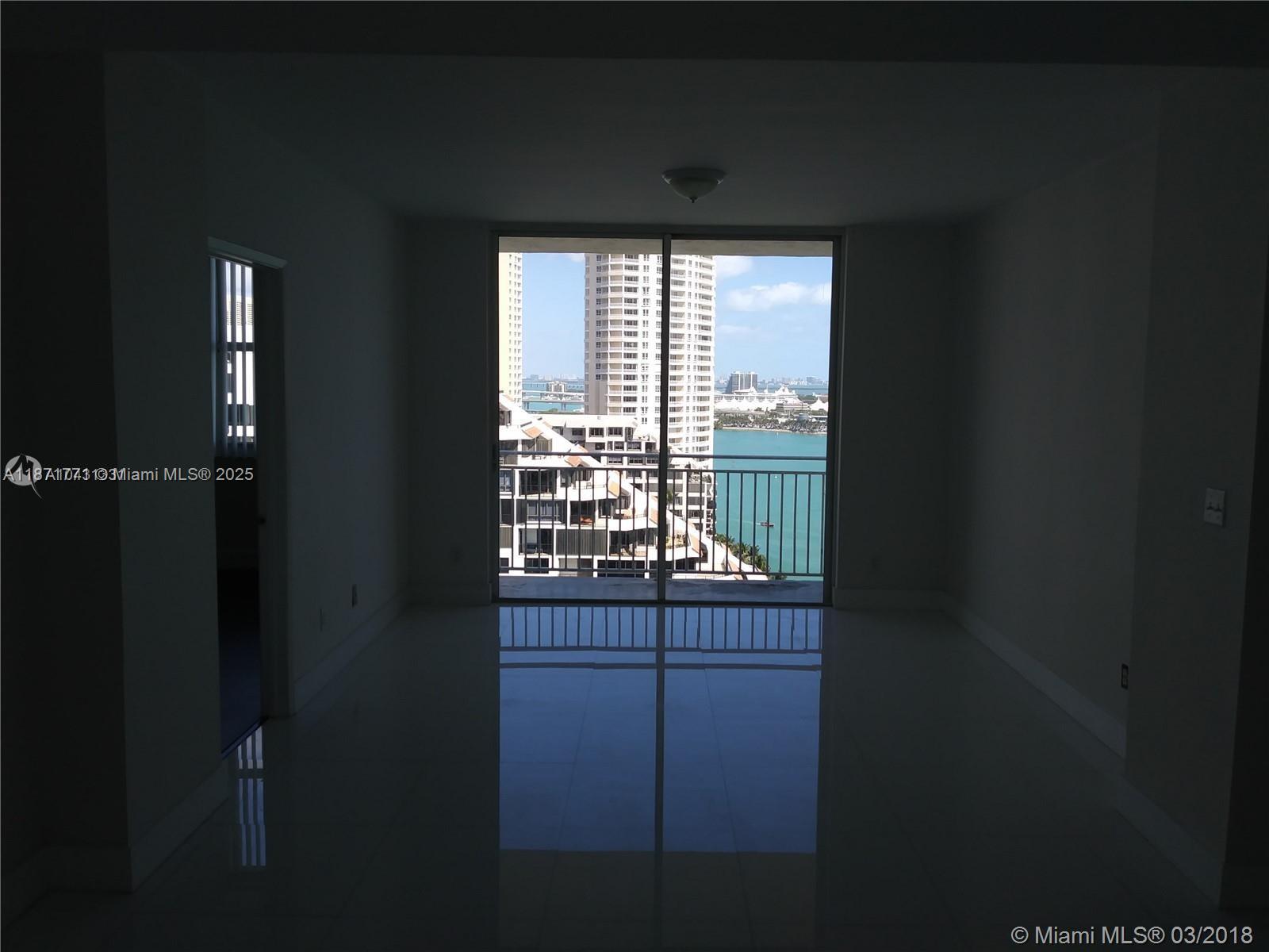 image Isola Condominium7