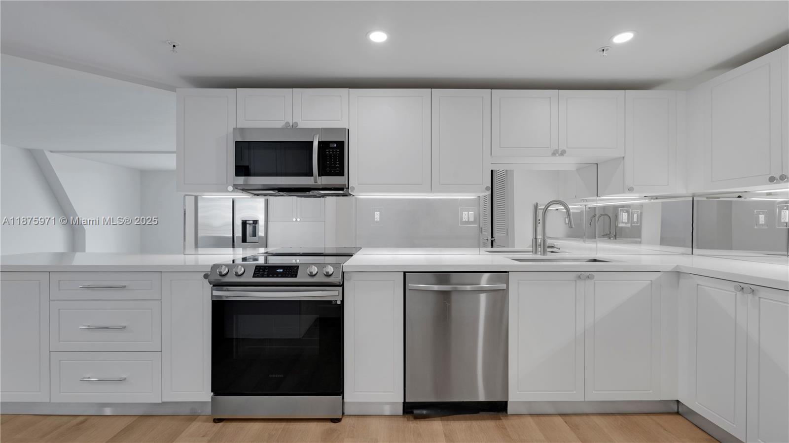 555 NE 34th St #504 Miami, FL 33137