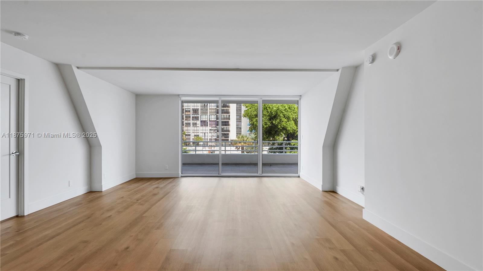 555 NE 34th St #504 Miami, FL 33137