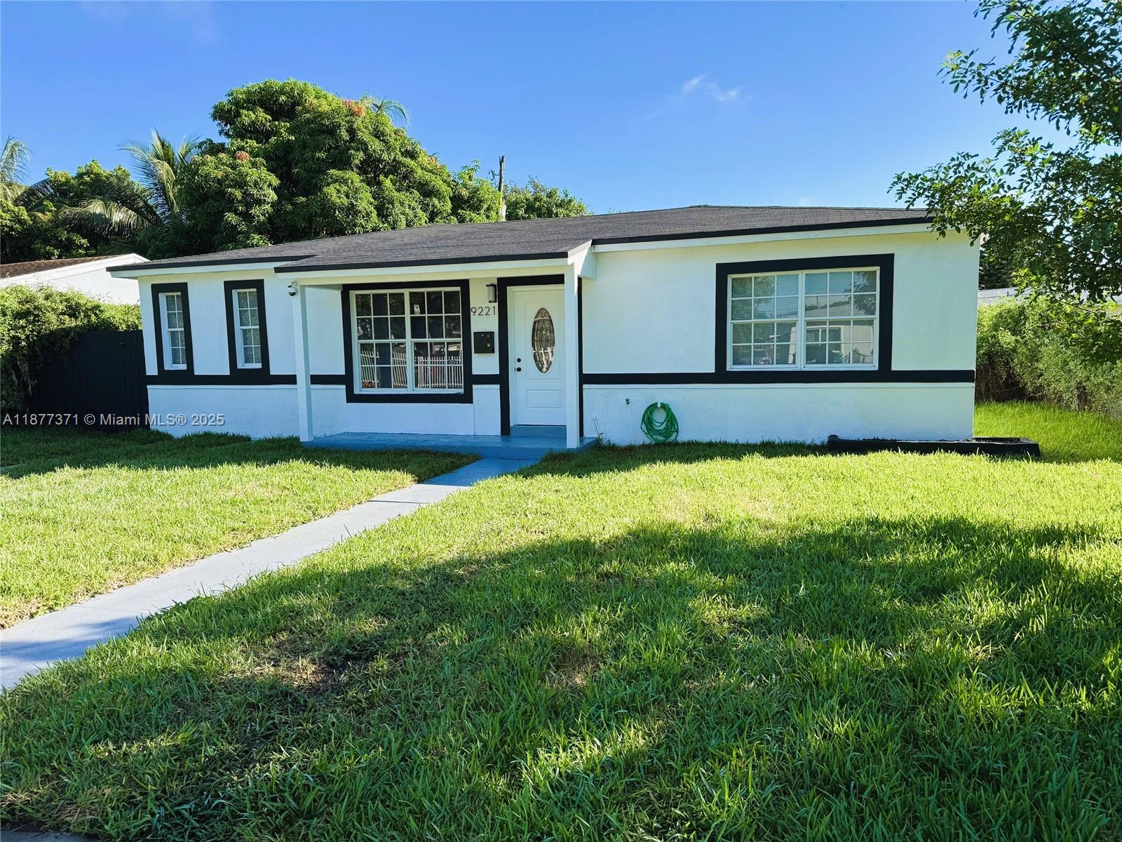 9221 Broad Manor Rd