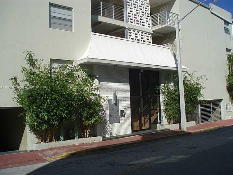 1441 Lincoln Rd #308