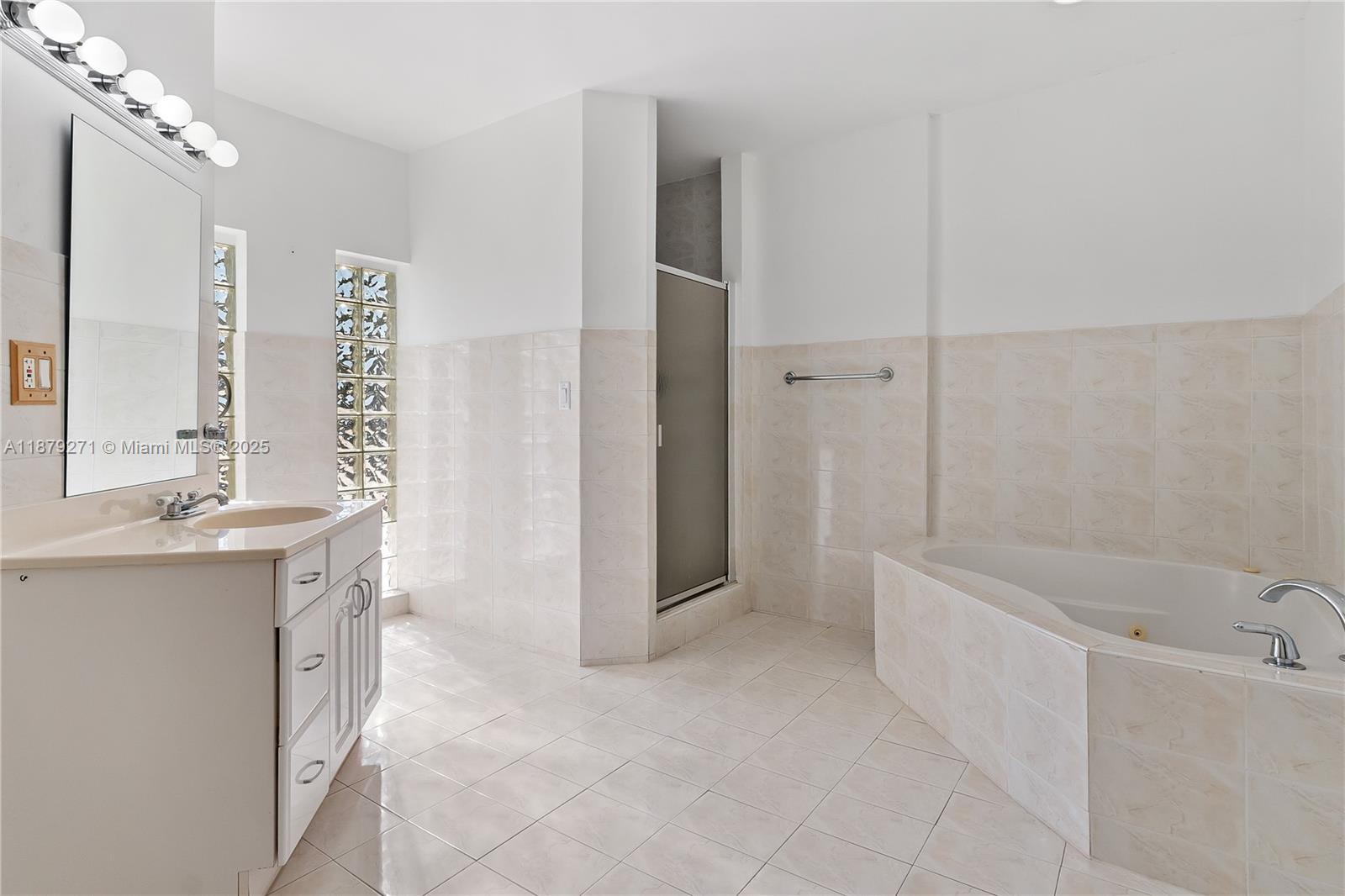 1850 Hibiscus Dr North Miami, FL 33181