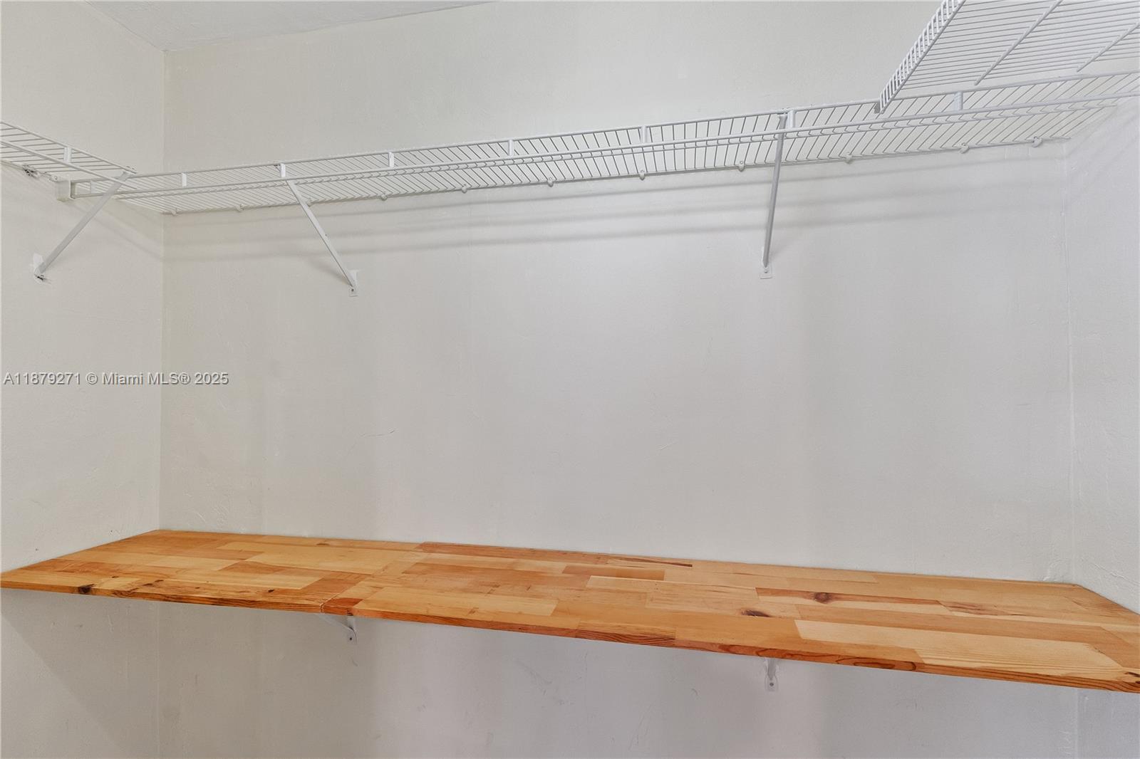 1850 Hibiscus Dr North Miami, FL 33181