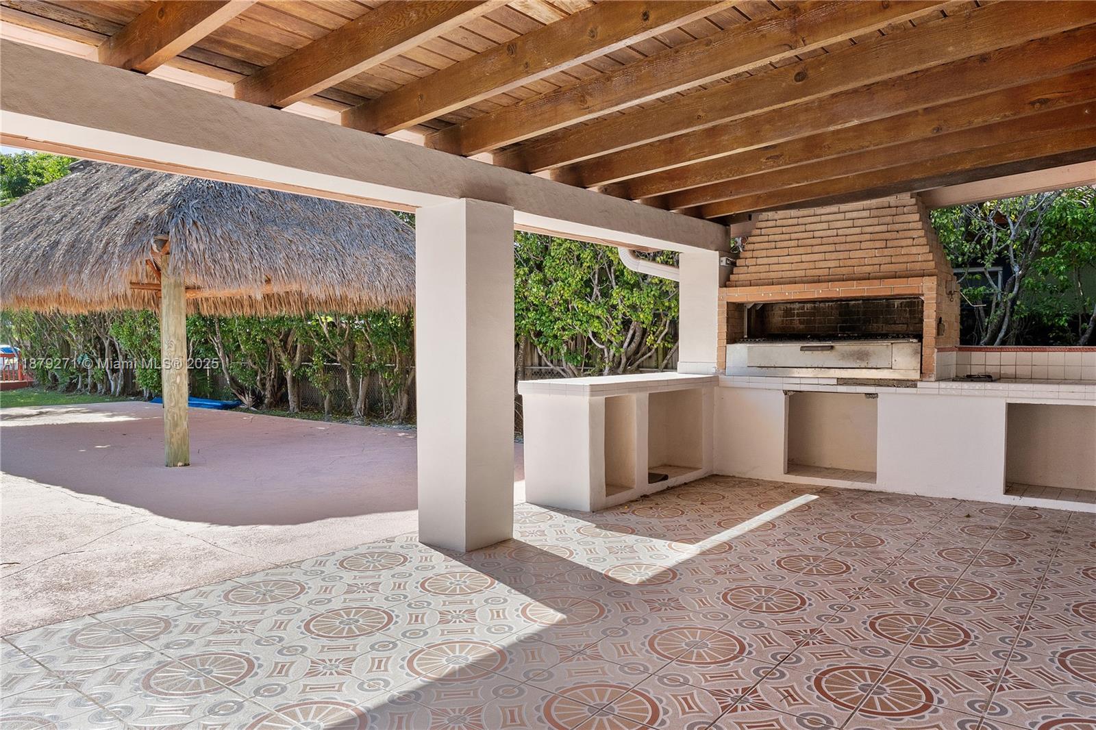 1850 Hibiscus Dr North Miami, FL 33181