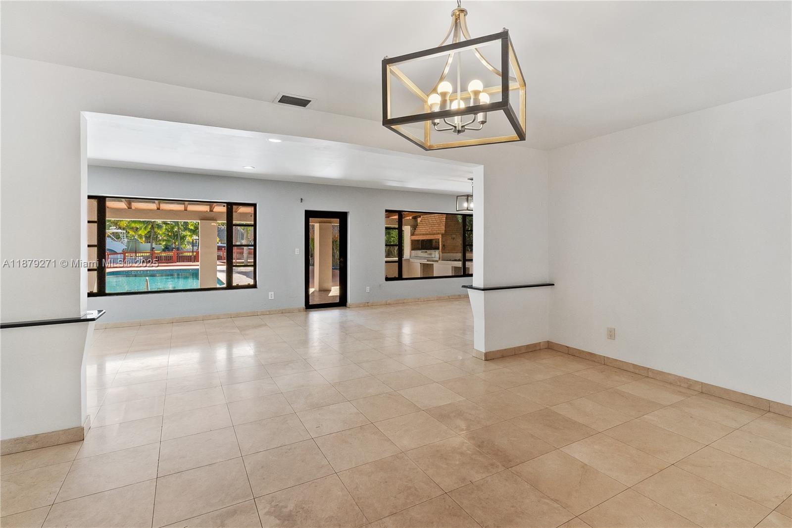 1850 Hibiscus Dr North Miami, FL 33181