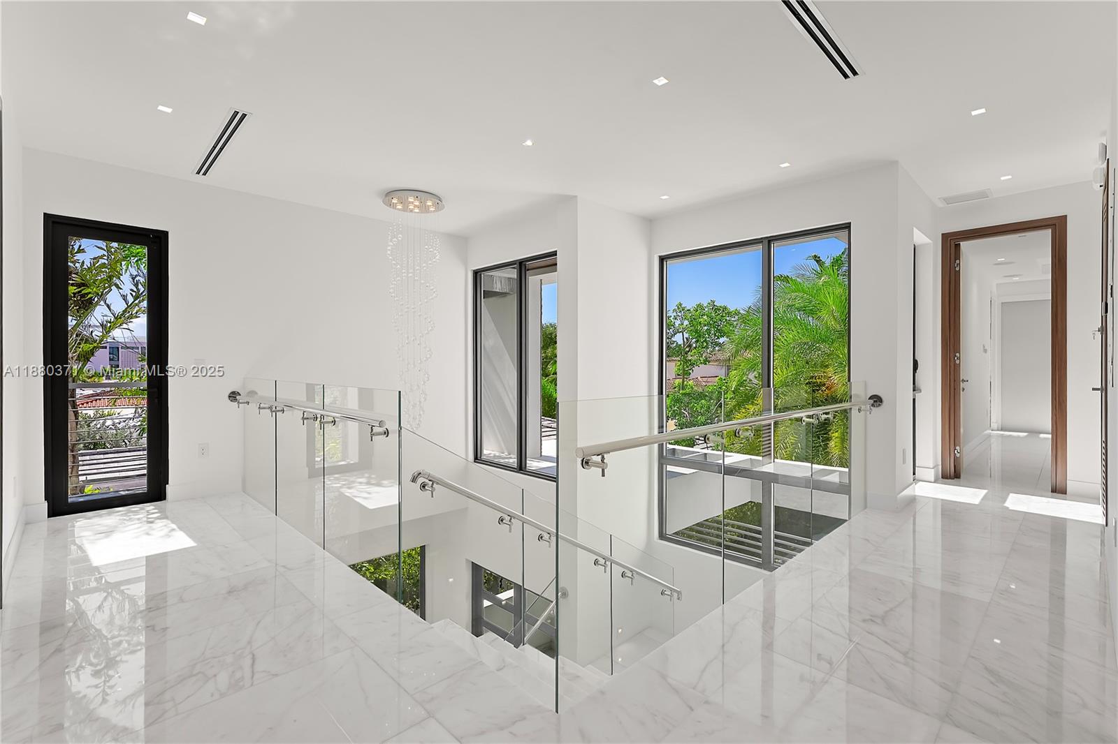 1311 Stillwater Dr Miami Beach, FL 33141