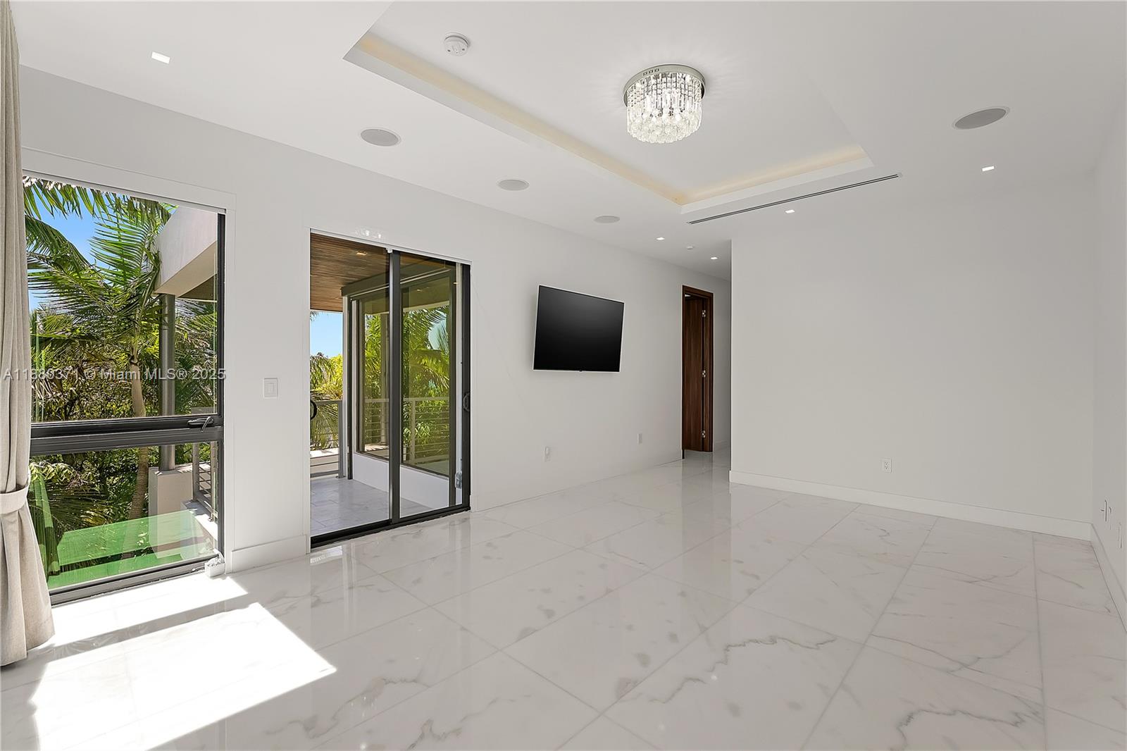 1311 Stillwater Dr Miami Beach, FL 33141