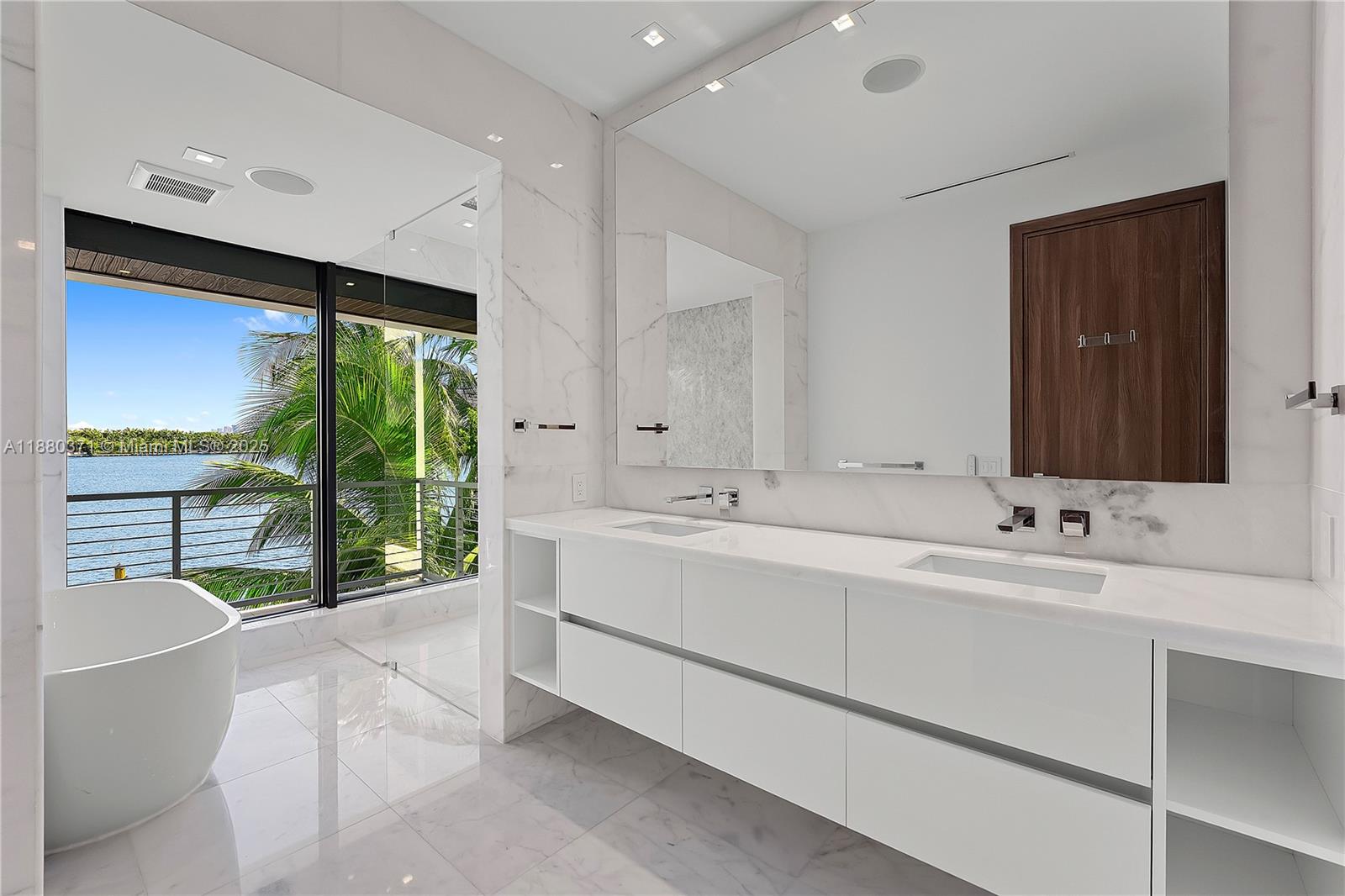 1311 Stillwater Dr Miami Beach, FL 33141