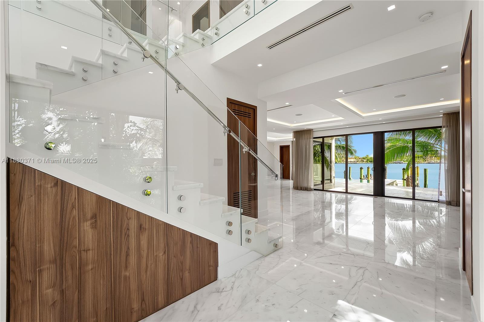 1311 Stillwater Dr Miami Beach, FL 33141