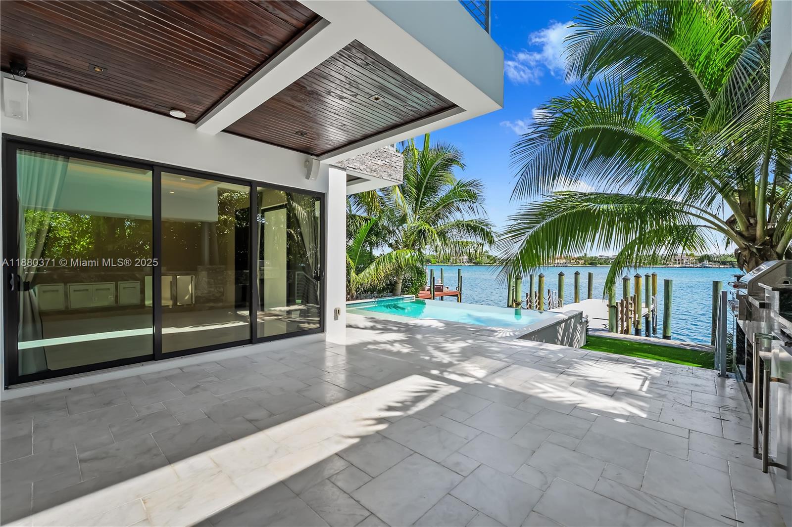 1311 Stillwater Dr Miami Beach, FL 33141