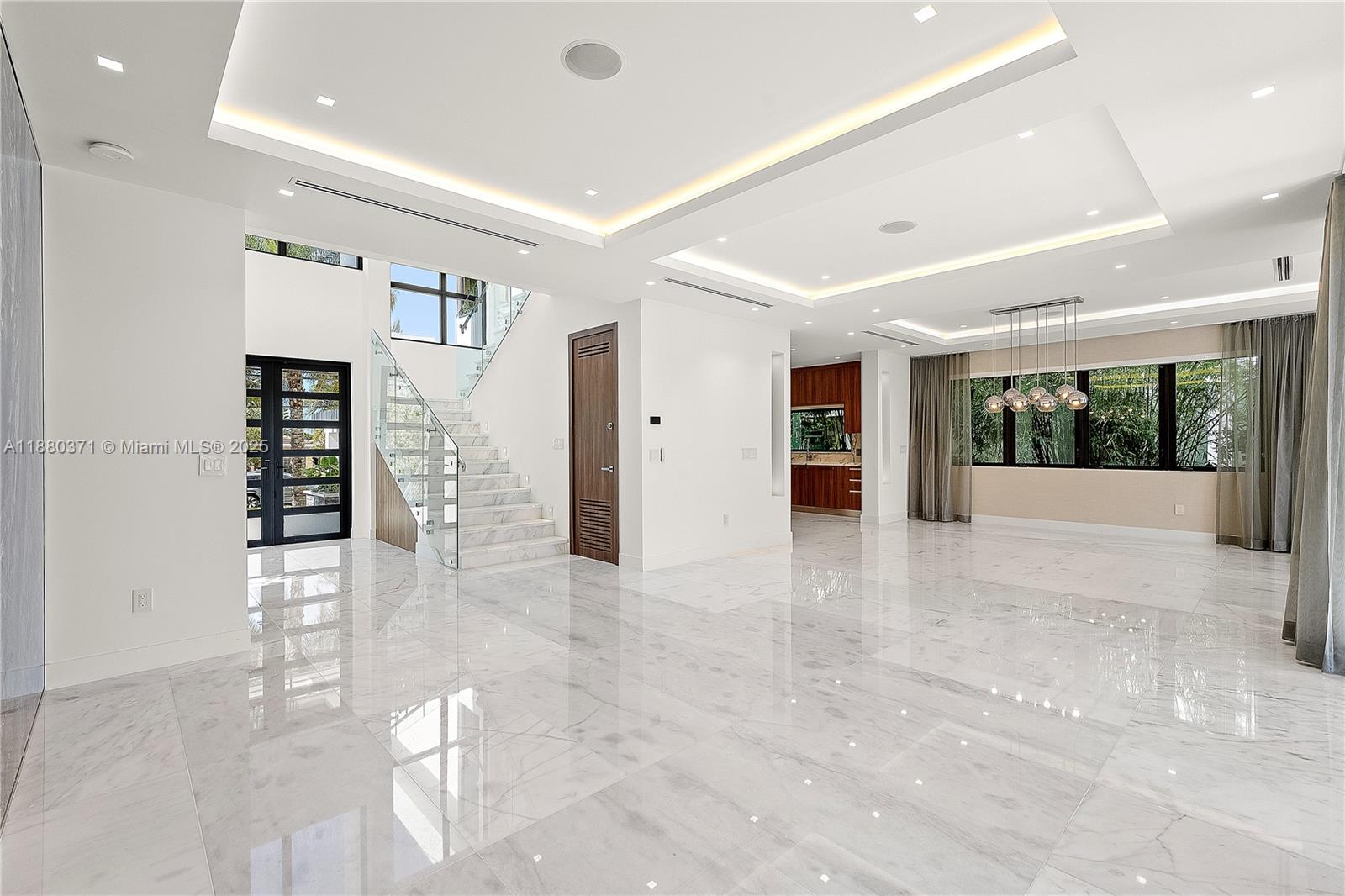 1311 Stillwater Dr Miami Beach, FL 33141