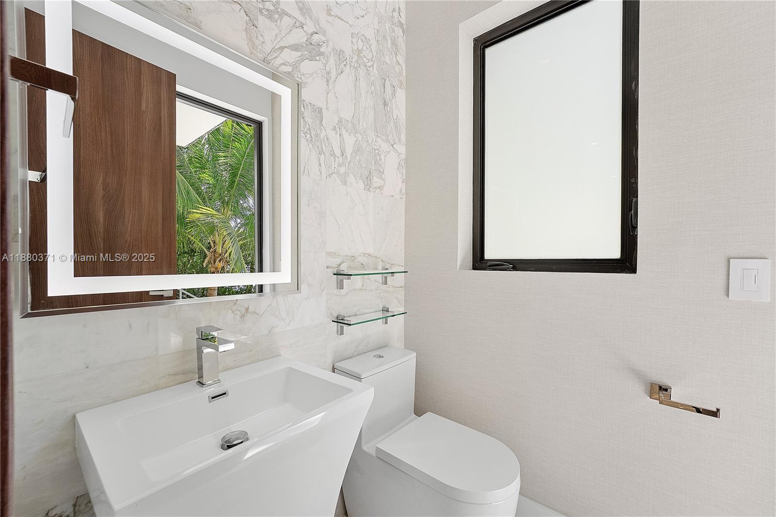 1311 Stillwater Dr Miami Beach, FL 33141