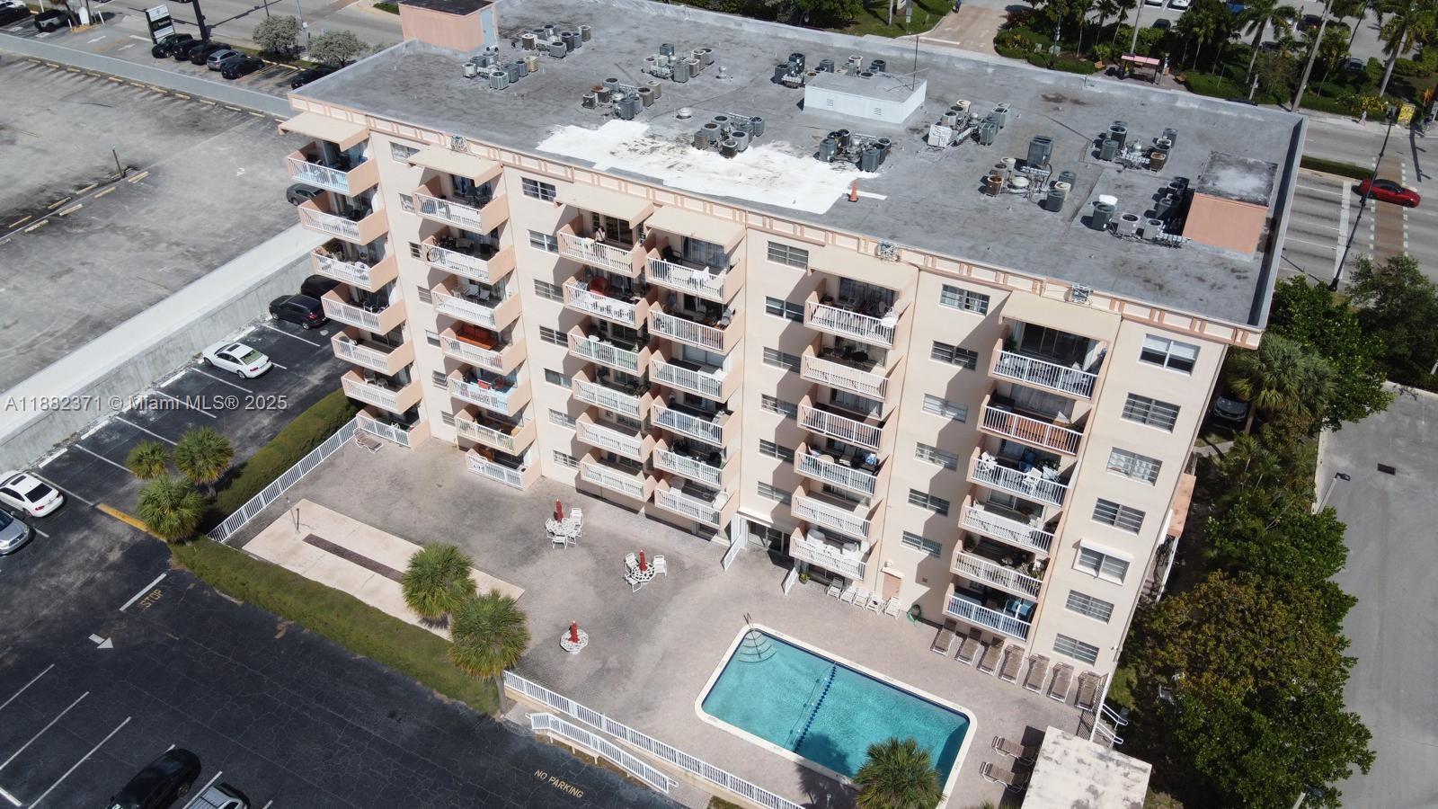 2200 E Hallandale Bch Blvd #512