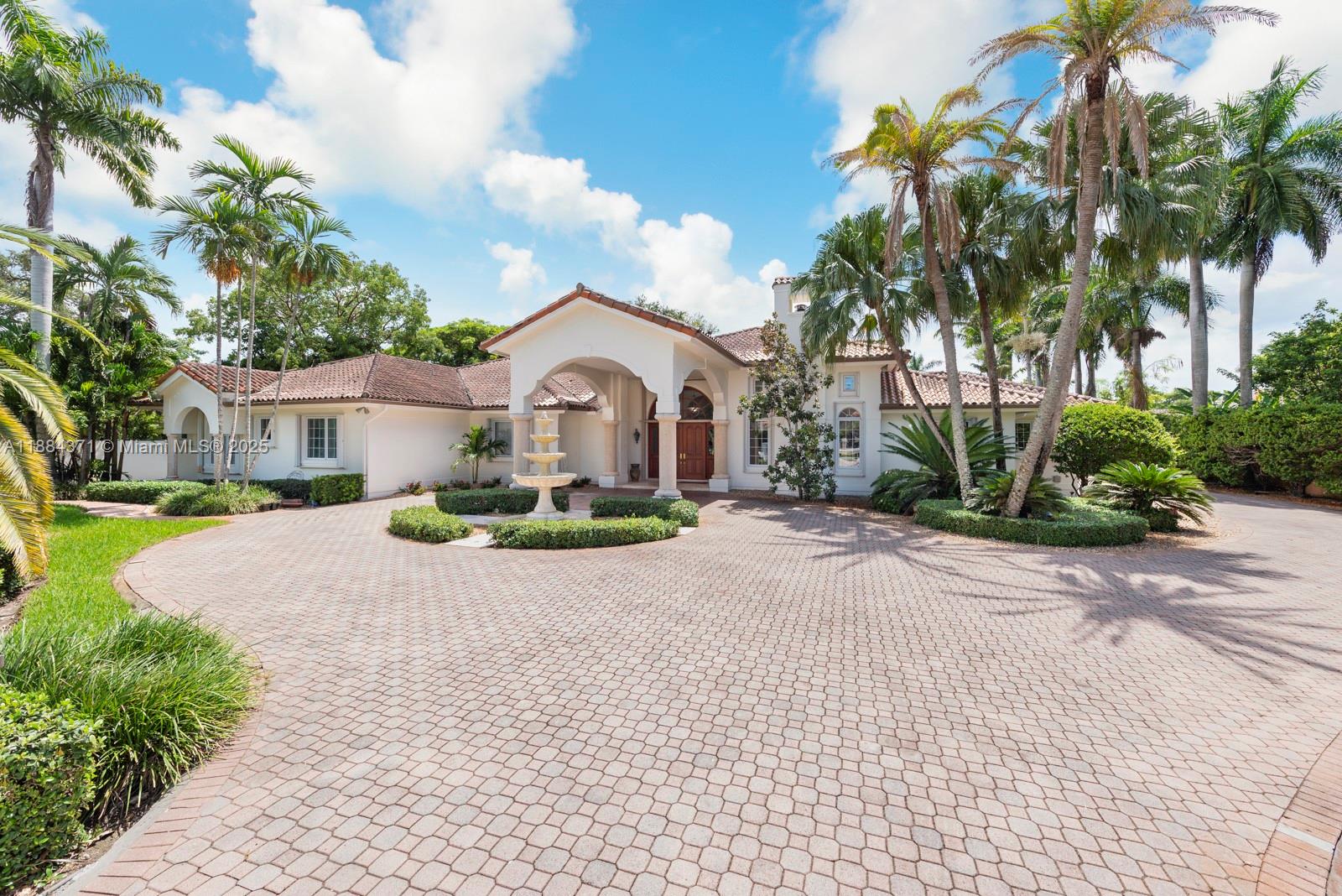 9360 SW 66th St Miami, FL 33173