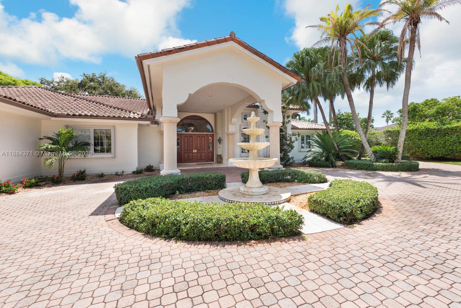 9360 SW 66th St Miami, FL 33173