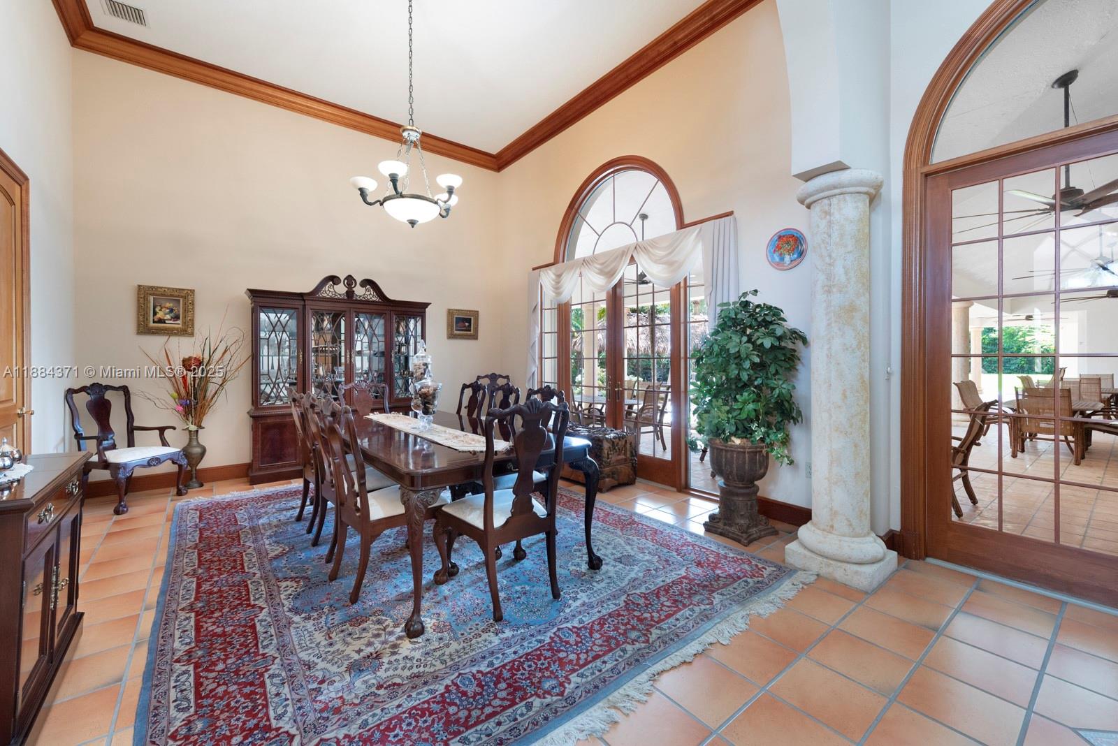 9360 SW 66th St Miami, FL 33173