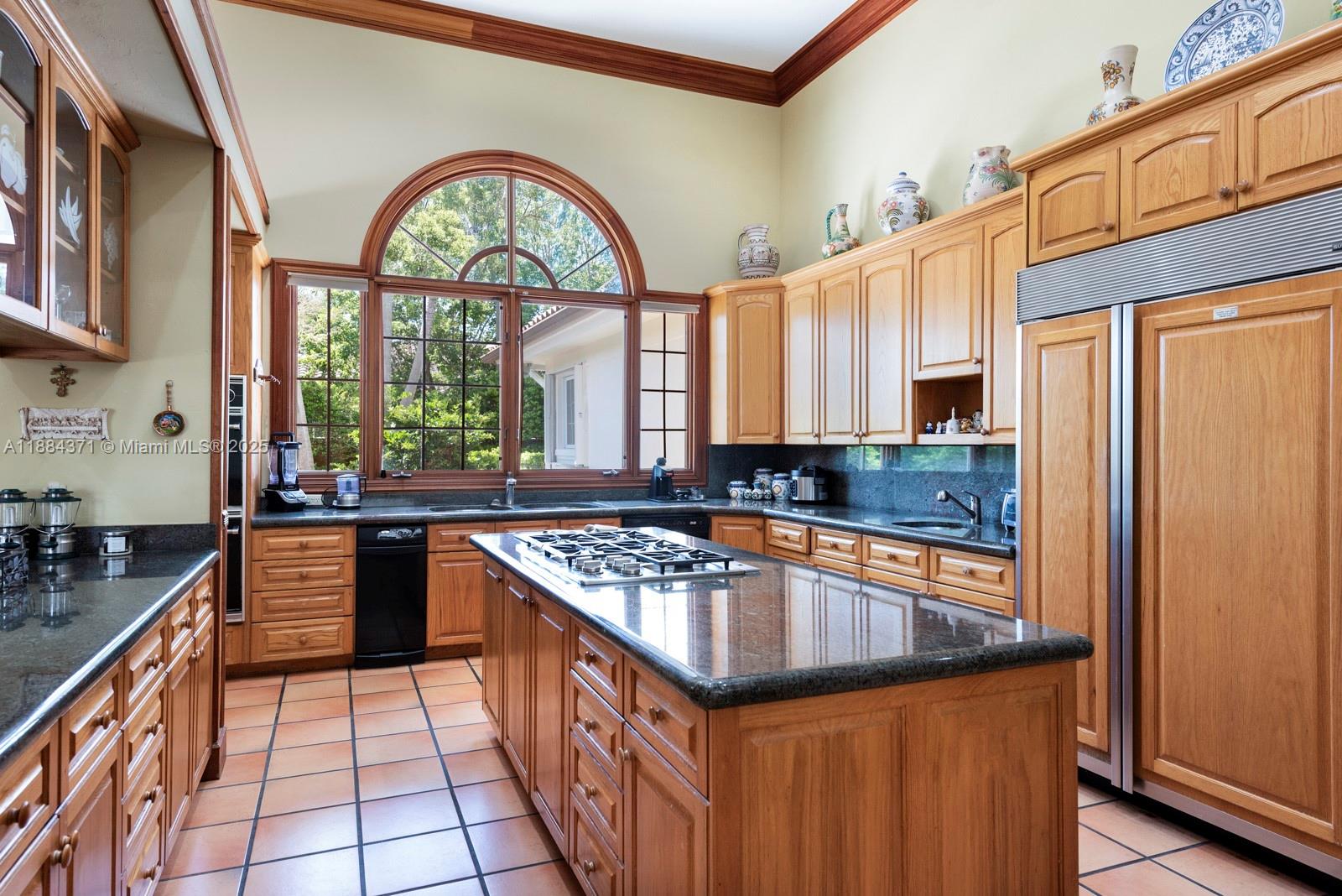 9360 SW 66th St Miami, FL 33173