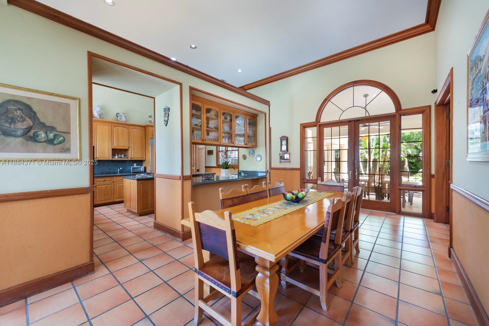 9360 SW 66th St Miami, FL 33173