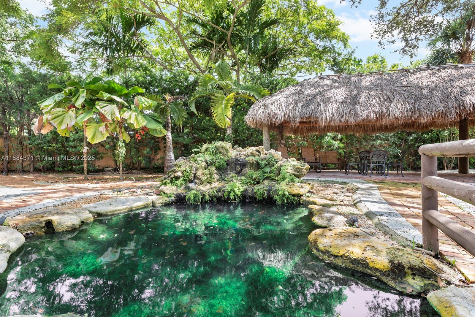 9360 SW 66th St Miami, FL 33173