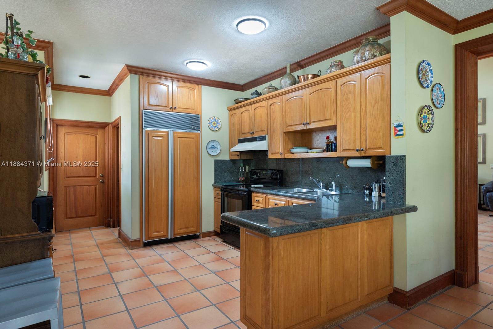 9360 SW 66th St Miami, FL 33173