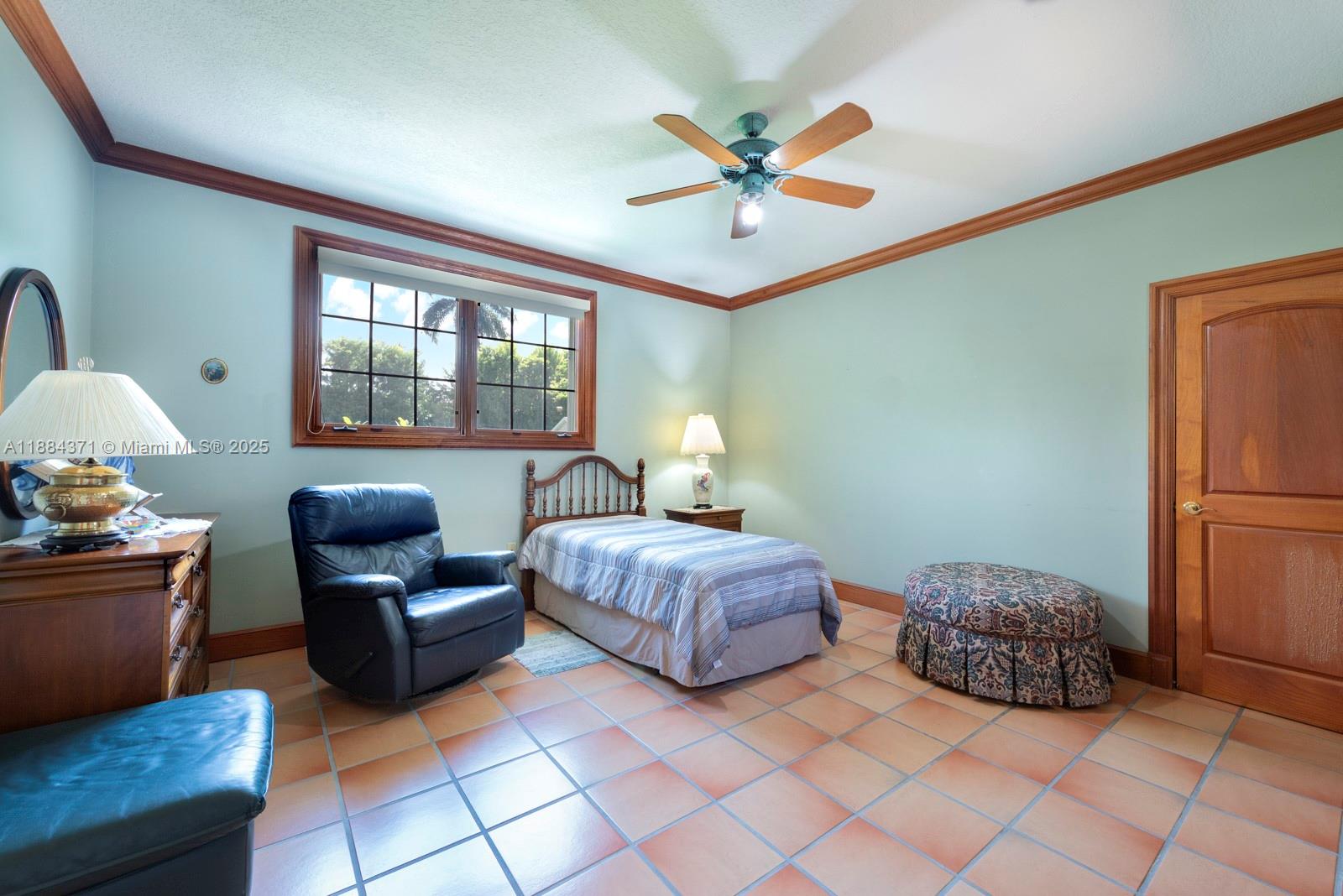 9360 SW 66th St Miami, FL 33173