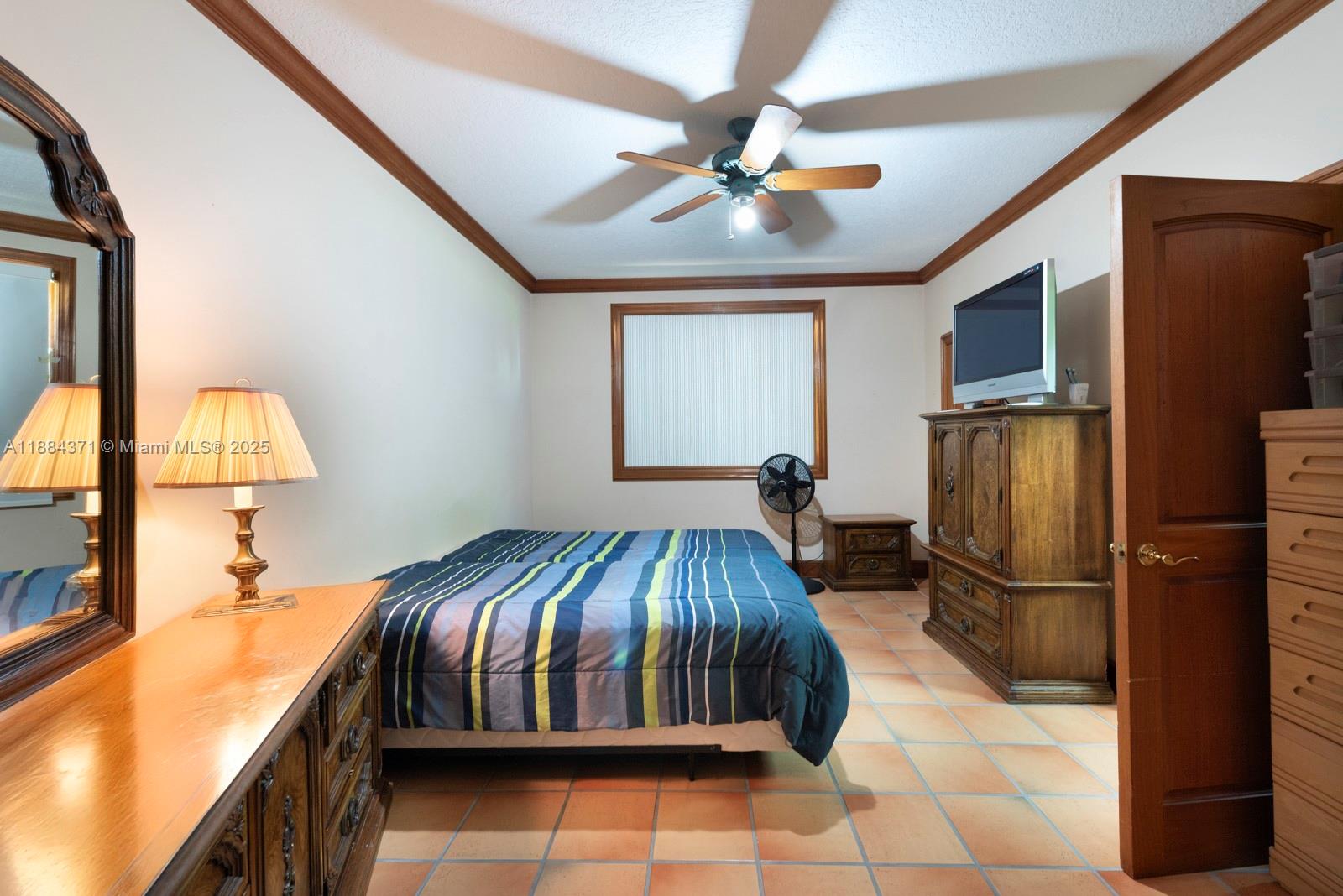 9360 SW 66th St Miami, FL 33173