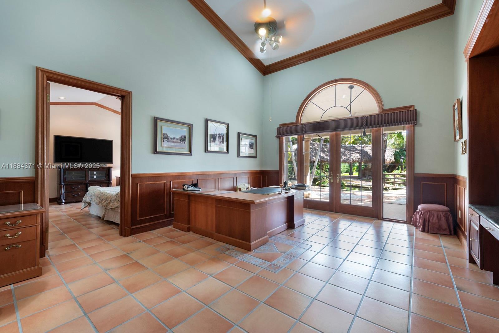 9360 SW 66th St Miami, FL 33173