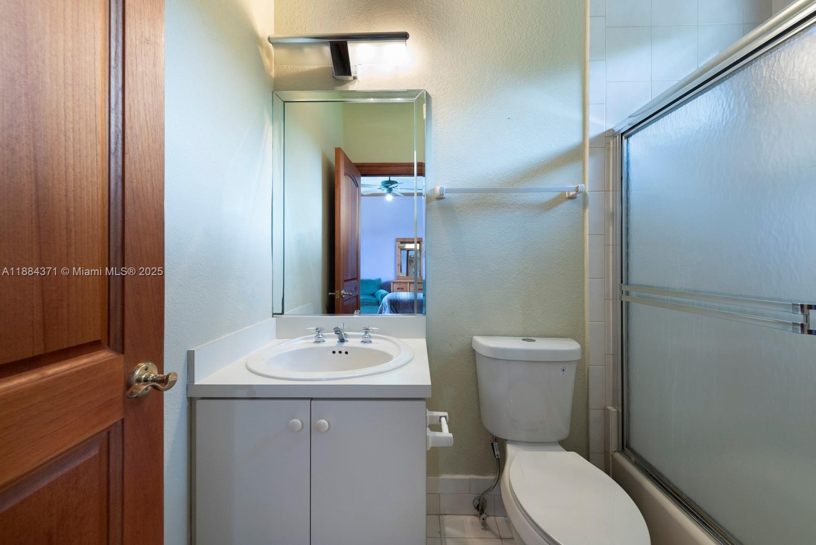 9360 SW 66th St Miami, FL 33173